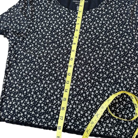 American Eagle Soft & Sexy women’s T-shirt size XL black white floral print - Picture 7 of 7